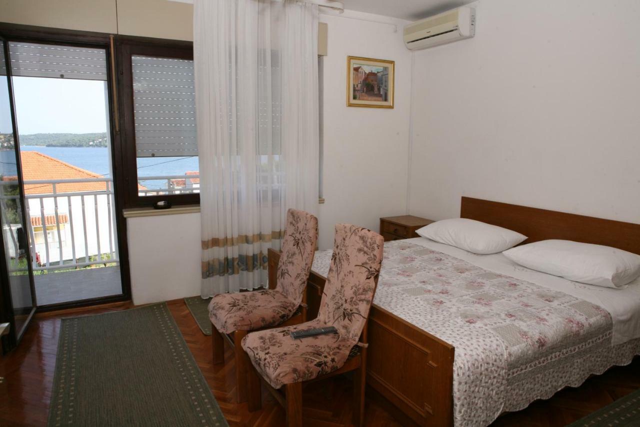 Rooms And Apartments Kurtovic ドニー・セゲット エクステリア 写真