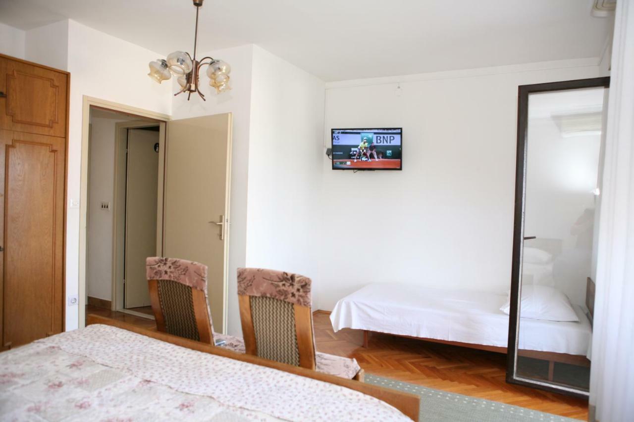 Rooms And Apartments Kurtovic ドニー・セゲット エクステリア 写真