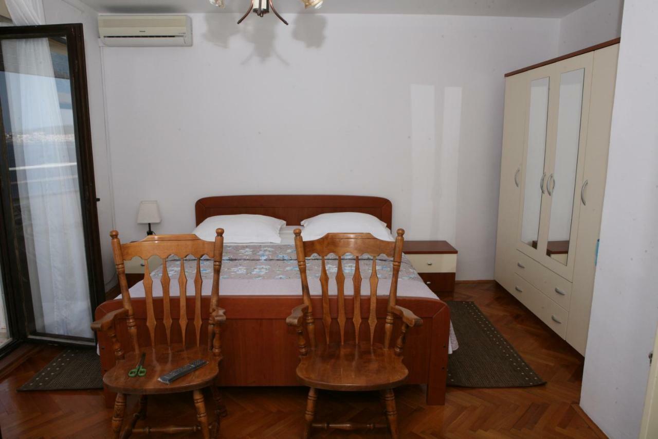 Rooms And Apartments Kurtovic ドニー・セゲット エクステリア 写真